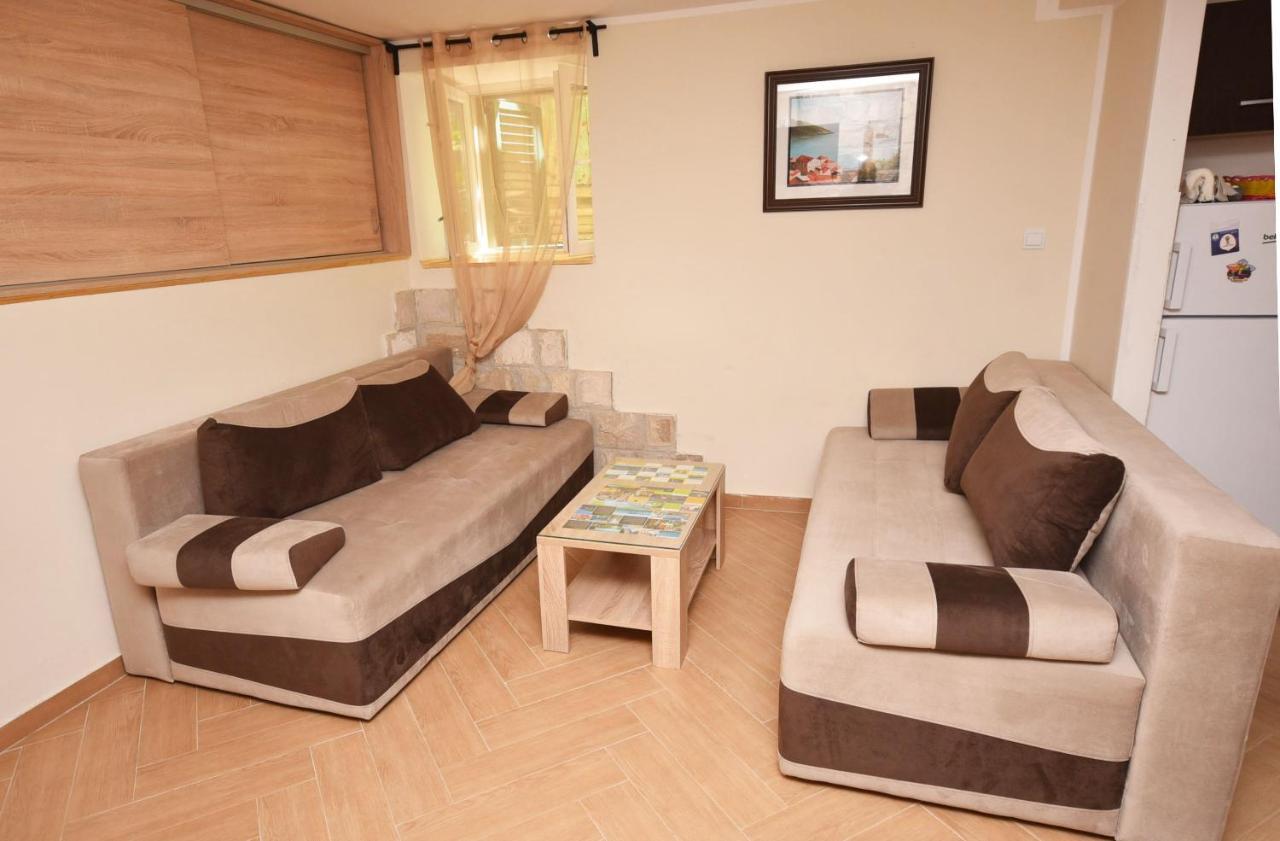 Vila Kula 1830 Apartments Χέρτσεγκ Νόβι Εξωτερικό φωτογραφία