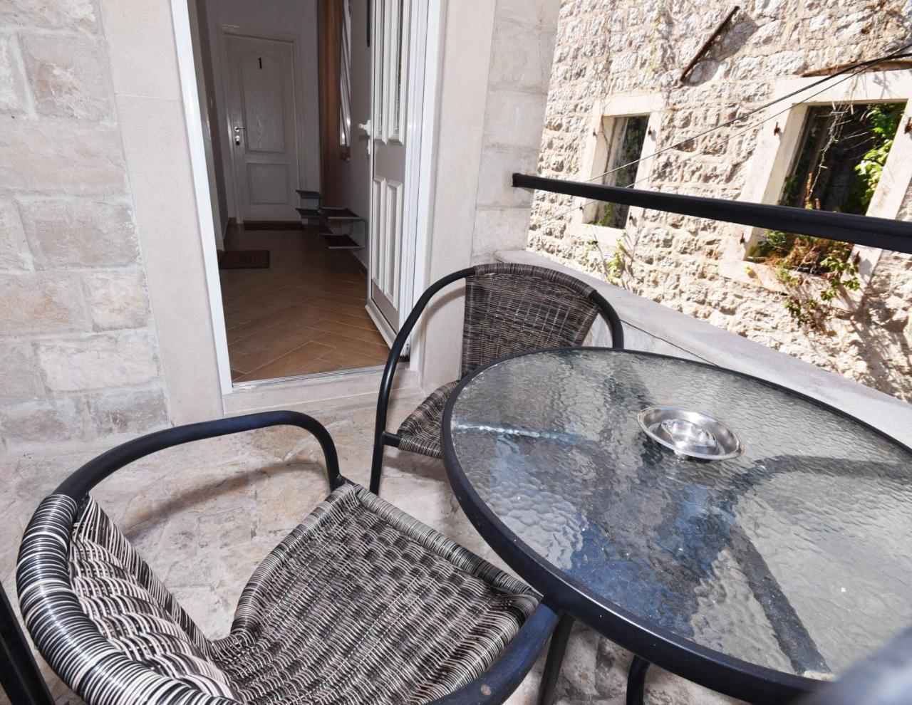 Vila Kula 1830 Apartments Χέρτσεγκ Νόβι Εξωτερικό φωτογραφία
